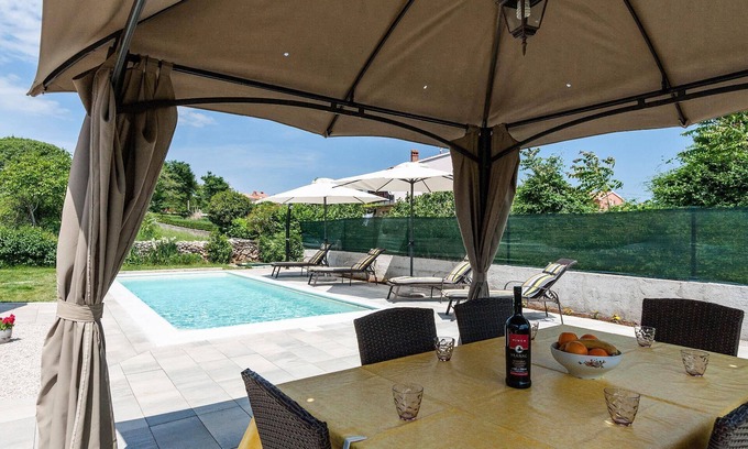 Rakalj House | Holiday house Rakalj for 1 - 5 persons with 2 bedrooms - Holiday house