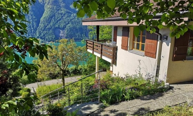 Ruetli Ski Chalet | Holiday house Seelisberg for 1 - 4 persons with 3 bedrooms - Holiday house