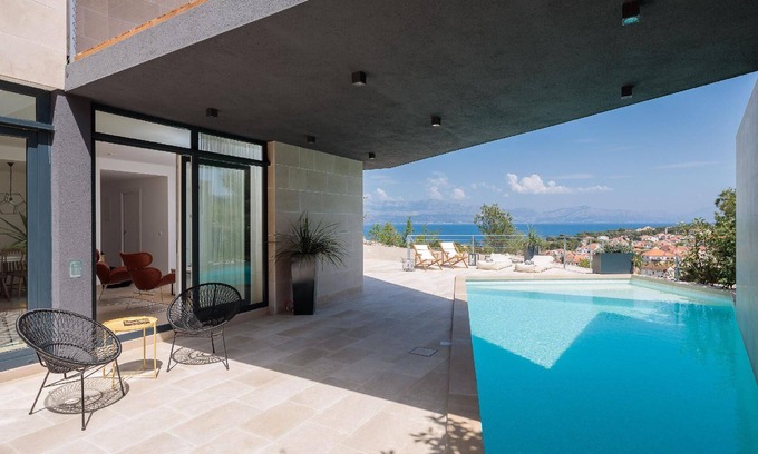 Sutivan House | Holiday house Sutivan for 1 - 8 persons with 4 bedrooms - Holiday house