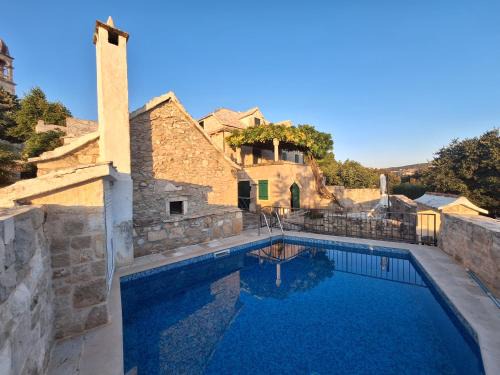 Donji Humac House | Holiday house Villa Glicinia with hydro-massage pool