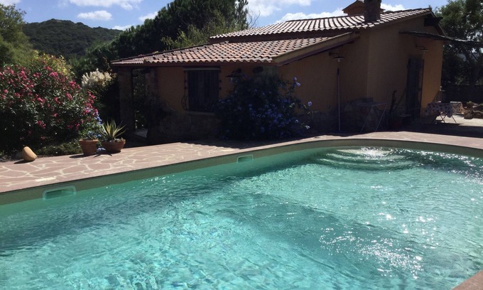 Gonnesa Cottage | Holiday house with garden and swimming pool