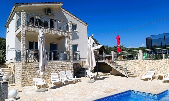 Biokovsko Selo House | Holiday house Zagvozd for 4 - 10 persons with 4 bedrooms - Row house