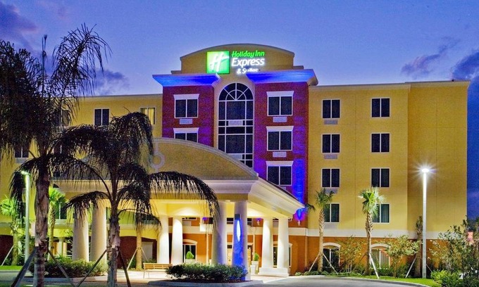 Saint Lucie West Hotel | Holiday Inn Express Hotel & Suites Port St. Lucie West, an IHG Hotel