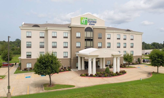 Van Buren Hotel | Holiday Inn Express Suites Van Buren-Ft Smith Area, an IHG Hotel