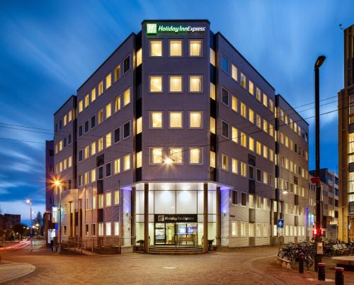 Arnhem Hotel | Holiday Inn Express Arnhem by IHG