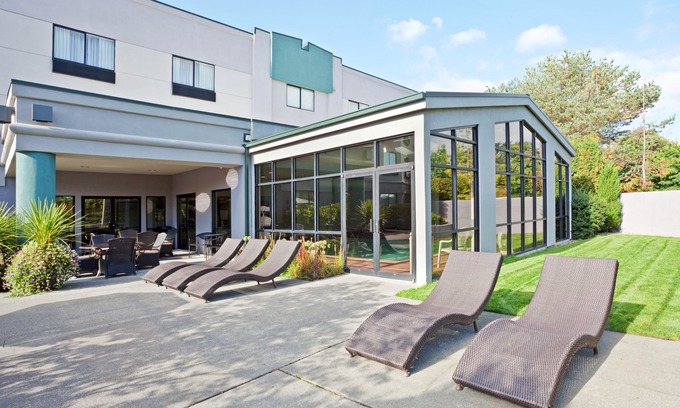 Meridian Hotel | Holiday Inn Express Bellingham, an Ihg Hotel