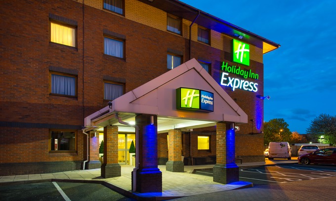 Oldbury Hotel | Holiday Inn Express Birmingham Oldbury, an Ihg Hotel