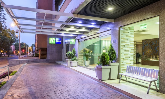 Chico Norte Hotel | Holiday Inn Express Bogotá - Parque La 93