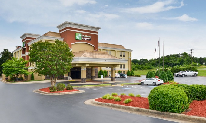 Burlington Hotel | Holiday Inn Express Burlington, an IHG Hotel
