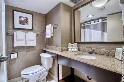 Birmingham Hotel | Holiday Inn Express Detroit-Birmingham by IHG