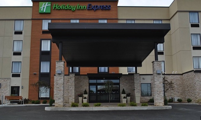 Salem Hotel | Holiday Inn Express Salem by IHG