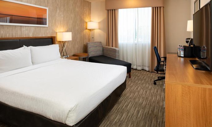 Burlingame Hotel | Holiday Inn Express San Francisco Airport South