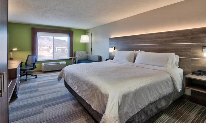 Polvadera Hotel | Holiday Inn Express Socorro