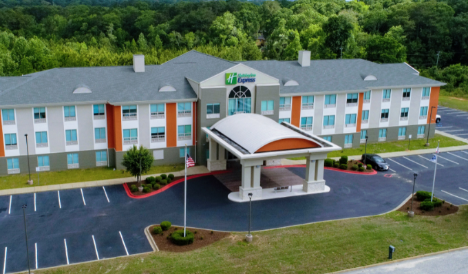 Enterprise Hotel | Holiday Inn Express & Suites Enterprise
