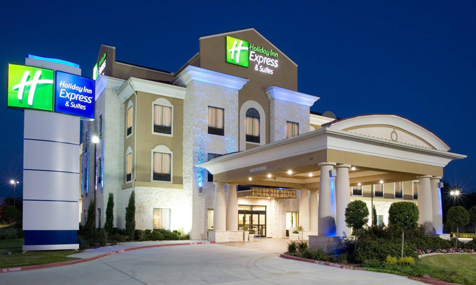 Victoria Hotel | Holiday Inn Express & Suites Victoria, an Ihg Hotel