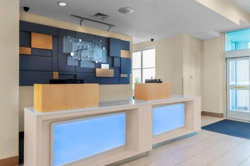 Leander Hotel | Holiday Inn Express & Suites Leander by IHG