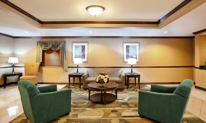 Tuscola Hotel | Holiday Inn Express Tuscola
