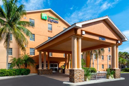 Bonita Springs Hotel | Holiday Inn Express Hotel & Suites Bonita Springs/Naples by IHG