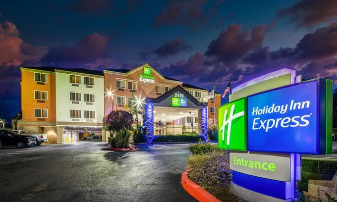 Castro Valley Hotel | Holiday Inn Express Castro Valley