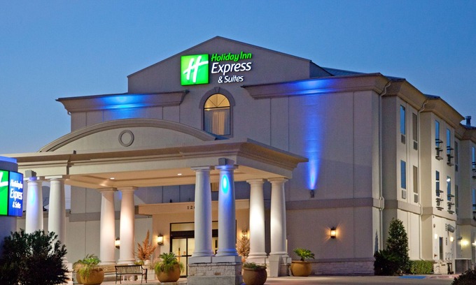 University Park Hotel | Holiday Inn Express & Suites College Station by IHG