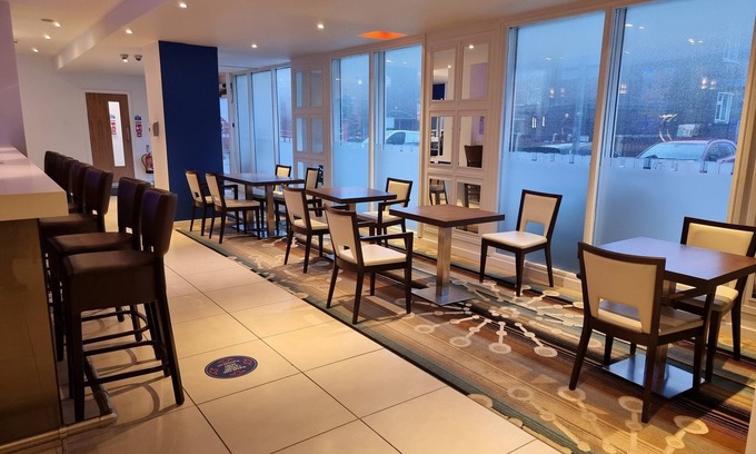 Wakefield Hotel | Holiday Inn Express Wakefield by IHG