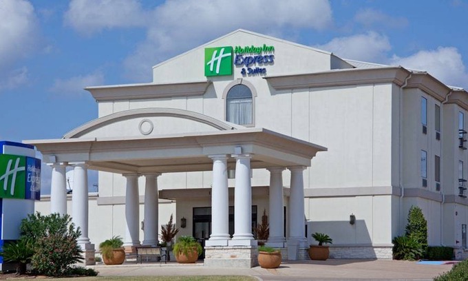 University Park Hotel | Holiday Inn Express Hotel & Suites College Station, an IHG Hotel