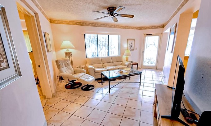 Tierra Verde Apartment | Holiday Island - 65F