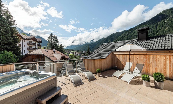 Mareo Apartment | Holiday Apartment "Cinch Residenz Bun Sté" with Mountain View, Whirlpool, Sauna & Balcony