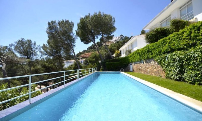 Aiguablava House | Holiday rental villa with swimming pool in Begur, Sa Tuna