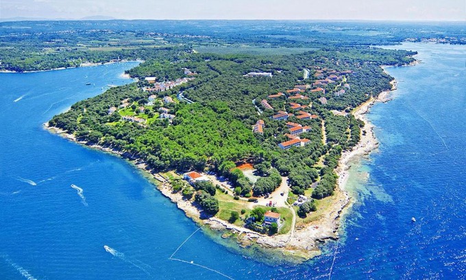 Lanterna Apartment | Holiday resort Lanterna Sunny Resort by Valamar Sunset Porec - CIS01221-CYB