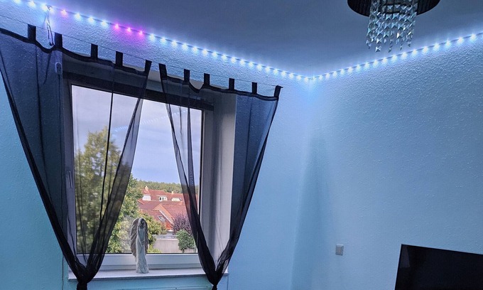 Gross Buchholz Apartment | Holidayb Apartment "Luckys Home" with Balcony & Wi-Fi