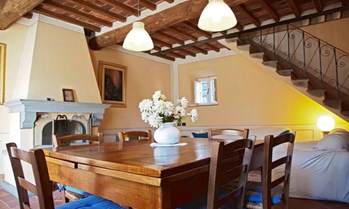 SantʼAndrea di Compito House | Holidayhome Petra - Rustic Tuscan house with pool and view 5 minutes from Lucca