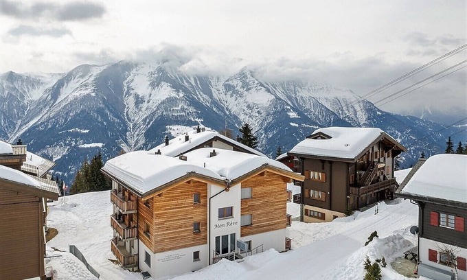 Bettmeralp Apartment | Holidays in the Aletsch Arena at the Aletsch Glacier in the Unesco World Natural