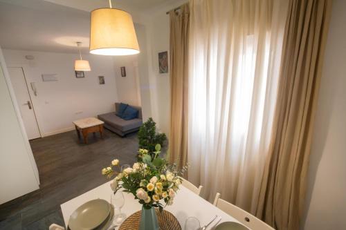 San Felipe Neri Apartment | Holidays2Malaga Alta City center Renovated 2 bedrooms apartment WiFi