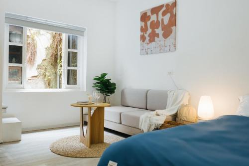 Hang Buom Apartment | Holly's Tranquil Home with 2beds in Old Quarter