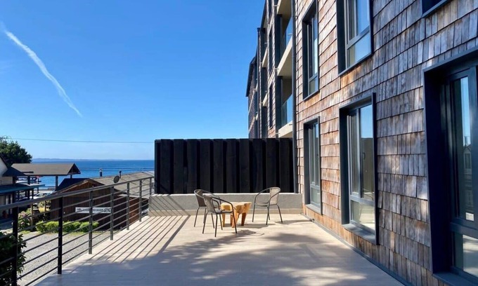 Puerto Varas Apartment | HOM I Amplio Depto con Piscina y Estacionamiento Privado 1002