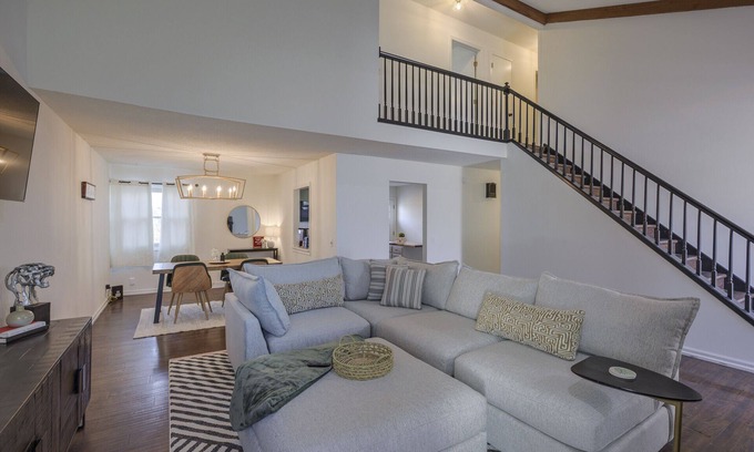 Millard House | HOMaha@Walnut Grove-full home w/playroom!