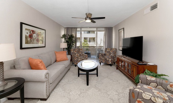 South Scottsdale Condo | Home At The Maya.