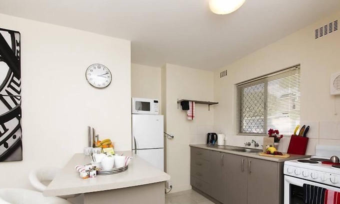 Subiaco Apartment | Home away from home and what a convenient location!