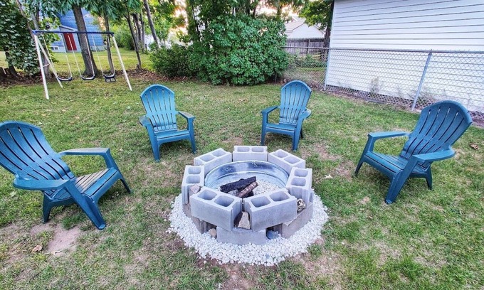 Millinocket House | Home Away from Home near Trailheads and Baxter State Park