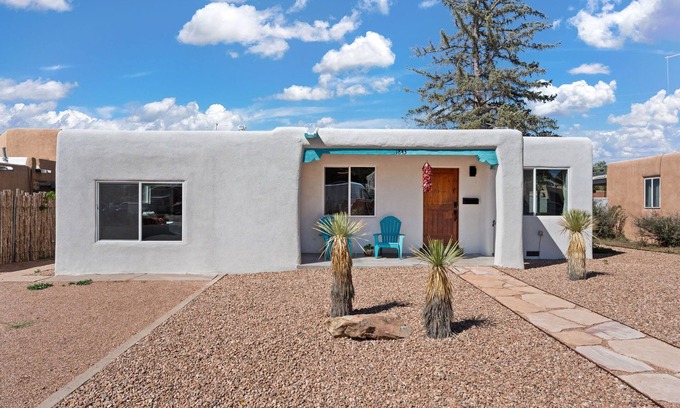 Santa Fe House | Home Away from Home