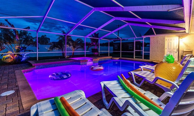 Lakeland House | Home Near Banana Lake w/Pool & Toys ~ Dogs Welcome