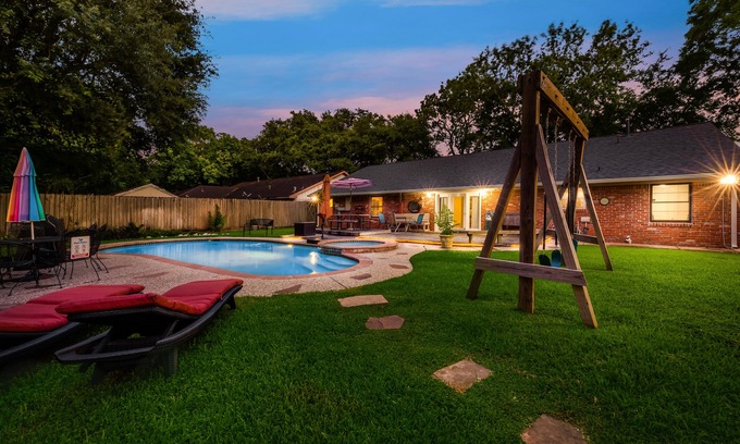 Braeburn House | ⭐️⭐️⭐️⭐️⭐️Home💦SPA Pool Art❤️MD^Anderson TMC NRG HBU