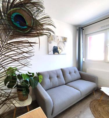 Plantieres Queuleu Apartment | Home Suite Metz & Place de parking privée