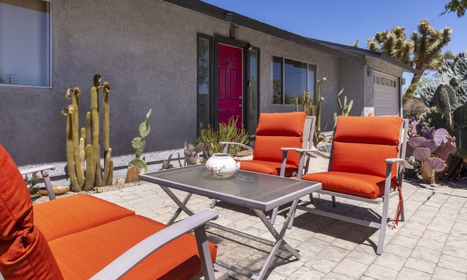 Joshua Tree House | Home Sweet Home in Joshua Tree - MONTH 2 MONTH RENTAL
