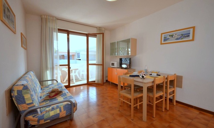 Bibione Apartment | Homely flat in residence with pool - Beahost