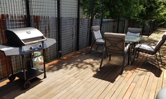 Eildon House | Homely Lakeside Getaway - Pet Friendly - 20% OFF