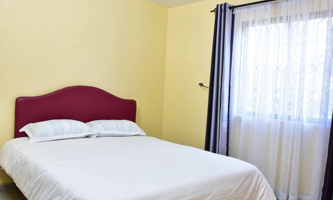 Embakasi Apartment | Homely secure apartment 15 minutes from JKIA and the SGR