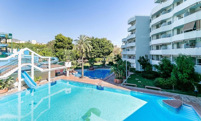 Benalmadena Costa Apartment | Homerez - 50 m away from the beach! Appartement for 4 ppl. with shared pool