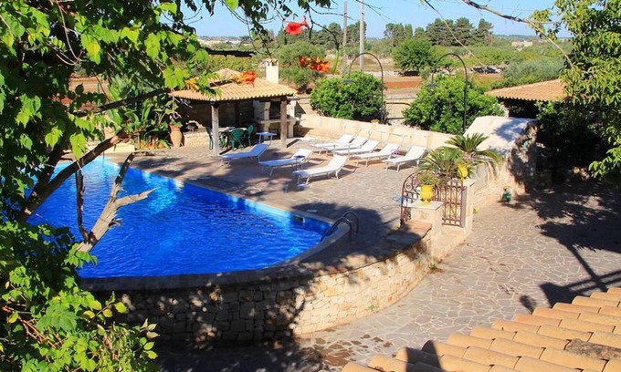 Castrignano del Capo Apartment | Homerez - Appartement 4 km away from the beach for 5 ppl. with shared pool